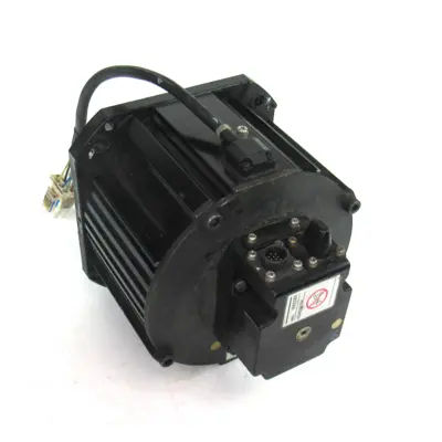 USED YASKAWA SGMRS-12A2B-YR11