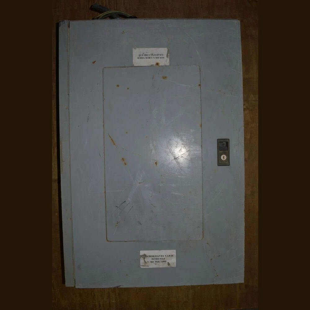 Eaton 100 Amp Breaker Panel