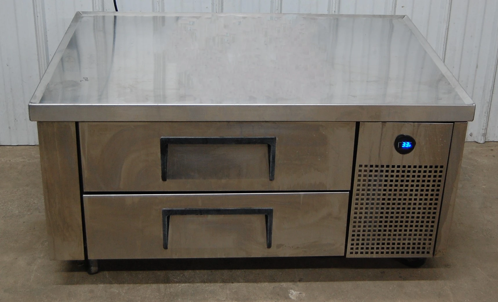 142-1114 True TRCB-48 4 Foot Equipment Griddle Stand w 2 Drawer Chef Base Cooler
