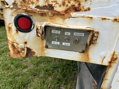 USED 2012 FORD F-550