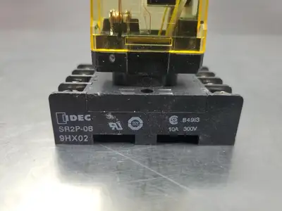 USED IDEC RR2P-UL 120VAC Relay Module w/Idec SR2P-06 Base