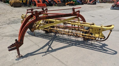 USED NEW HOLLAND ROLABAR 258
