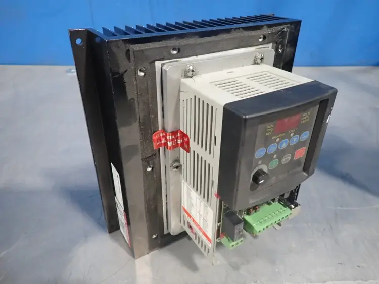 Used ALLEN BRADLEY 22BD2P3H204 Servo Drives | HGR 24 #744205