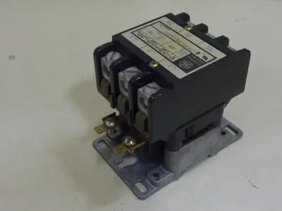 USED GENERAL ELECTRIC (G.E.) CR353AD3DA1