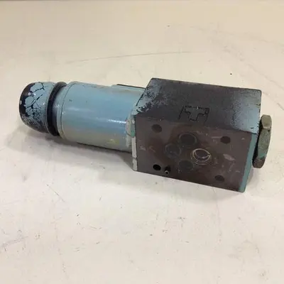 USED VICKERS DG4V-3S-2AL-M-U-HL7-60-EN490