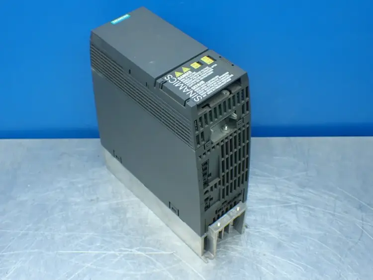 Used SIEMENS 6SL32101KE118AF1 Variable Speed Drives Ohio US | HGR 24 #1150856