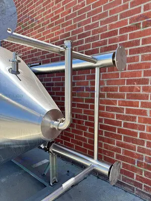 USED BLACKSTONE VENTURES 4700 L/30 BBL  STAINLESS STEEL JACKETED FERMENTATION TANK