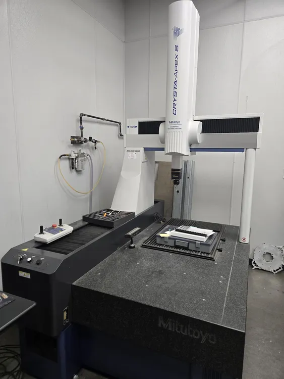 Used 2018 MITUTOYO CRYSTA-APEX S 7106 Coordinate Measuring Machines California US | Machinery Resources International #356239