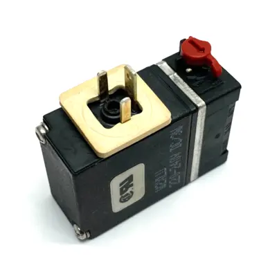 USED BÜRKERT SOLENOID VALVE PLUG-IN 6106 C 3/64 FKM PL