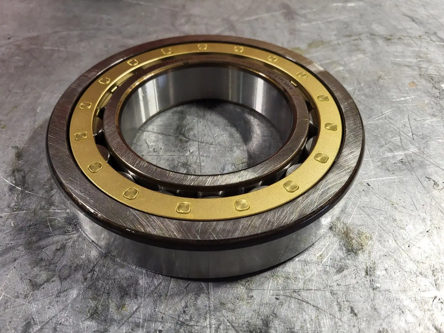 NEW SKF NU222ECM/C3