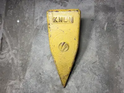 USED CATERPILLAR 6Y-5409