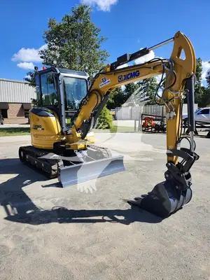 USED 2023 XCMG XE35U