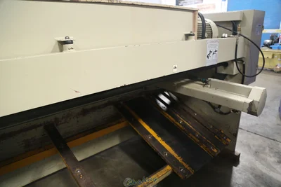 Used U.S. INDUSTRIAL US1025MS Power Squaring Shears (Inch) California US | Sterling Machinery Exchange #1467199