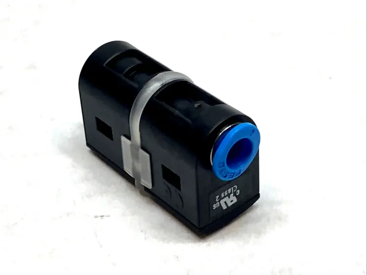 Used FESTO PNEUMATIC PRESSURE SENSOR 527467 Sensors | Maverick Industrial Sales #1104320