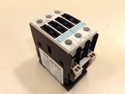 USED SIEMENS 3RT1026-3A