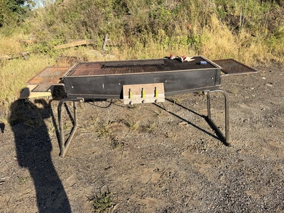 Used CUSTOM BUILT 1 OF A KIND GAS GRILL WITH A WHOPPING 9 BURNERS _UNKNOWN_ Grills & Griddles Michigan US | Miedema Asset Management Group #1483315