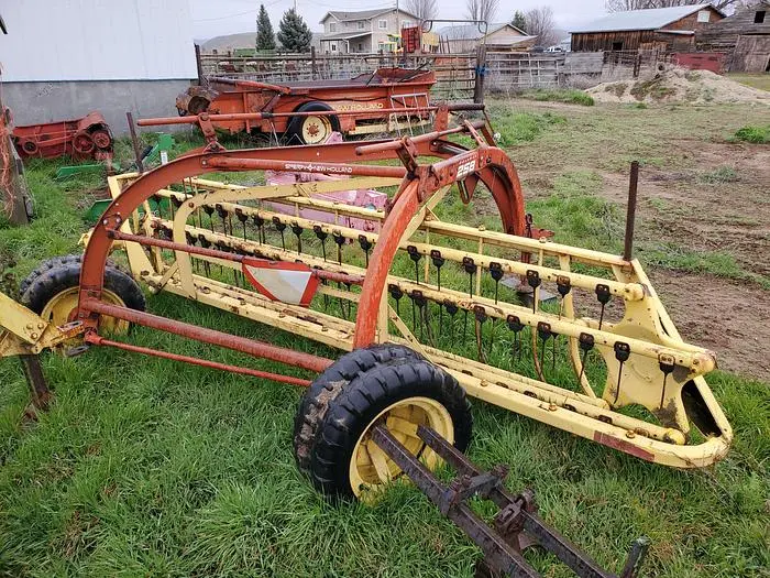 Used NEW HOLLAND 258 Hay Rakes Idaho US | Berry Machinery #910907
