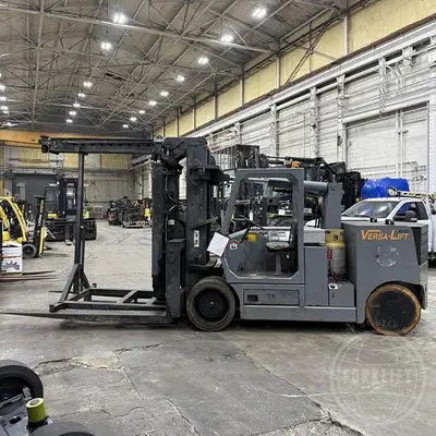 Used 2003 VERSALIFT VERSALIFT 40/60 Internal Combustion Forklifts: Pneumatic Tire Illinois US | Forklift Exchange #1274858