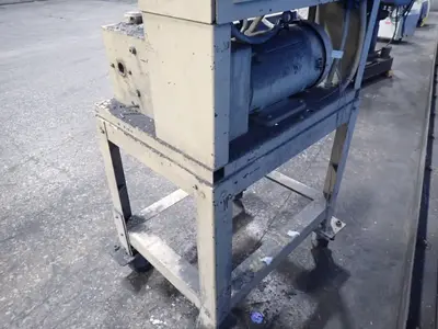 Wayne Machine & Die Co.  Single Screw Extruder