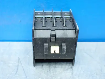 New | in-Stock SIEMENS 3RH29111HA31 Contact Blocks Ohio US | HGR 24 #1070286