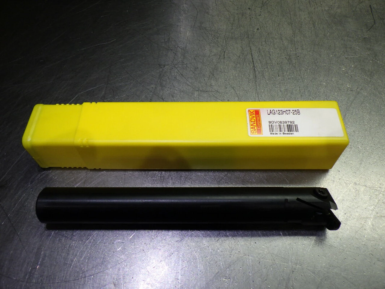 Sandvik 32mm Coolant Thru Grooving Boring Bar 25mm Shank LAG123H07-25B (LOC2915A)