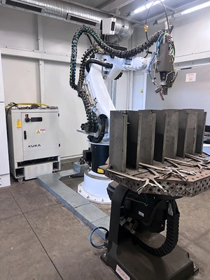 Used 2014 Trumpf TruLaser Robot 5020 Robotic Welding Cells Alabama US | Machine Tool Bids #1352967
