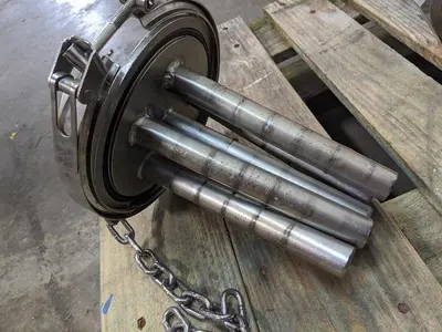 Magnetic Liquid Trap