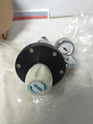 New | in-Stock AIRGAS Y12-1LPA580 Solenoid Regulators Ohio US | Surplus Asset Holdings #1242752