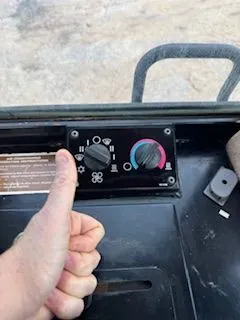 2003 CATERPILLAR 953C Crawler Loaders | Simonson Equipment (11)