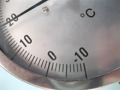 NEW Trerice 1/2" NPT -10 to 110 C° Thermometer 5" Dial 4" Stem E2
