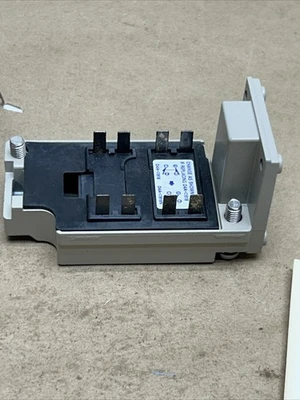 NEW Omron D4A0900N