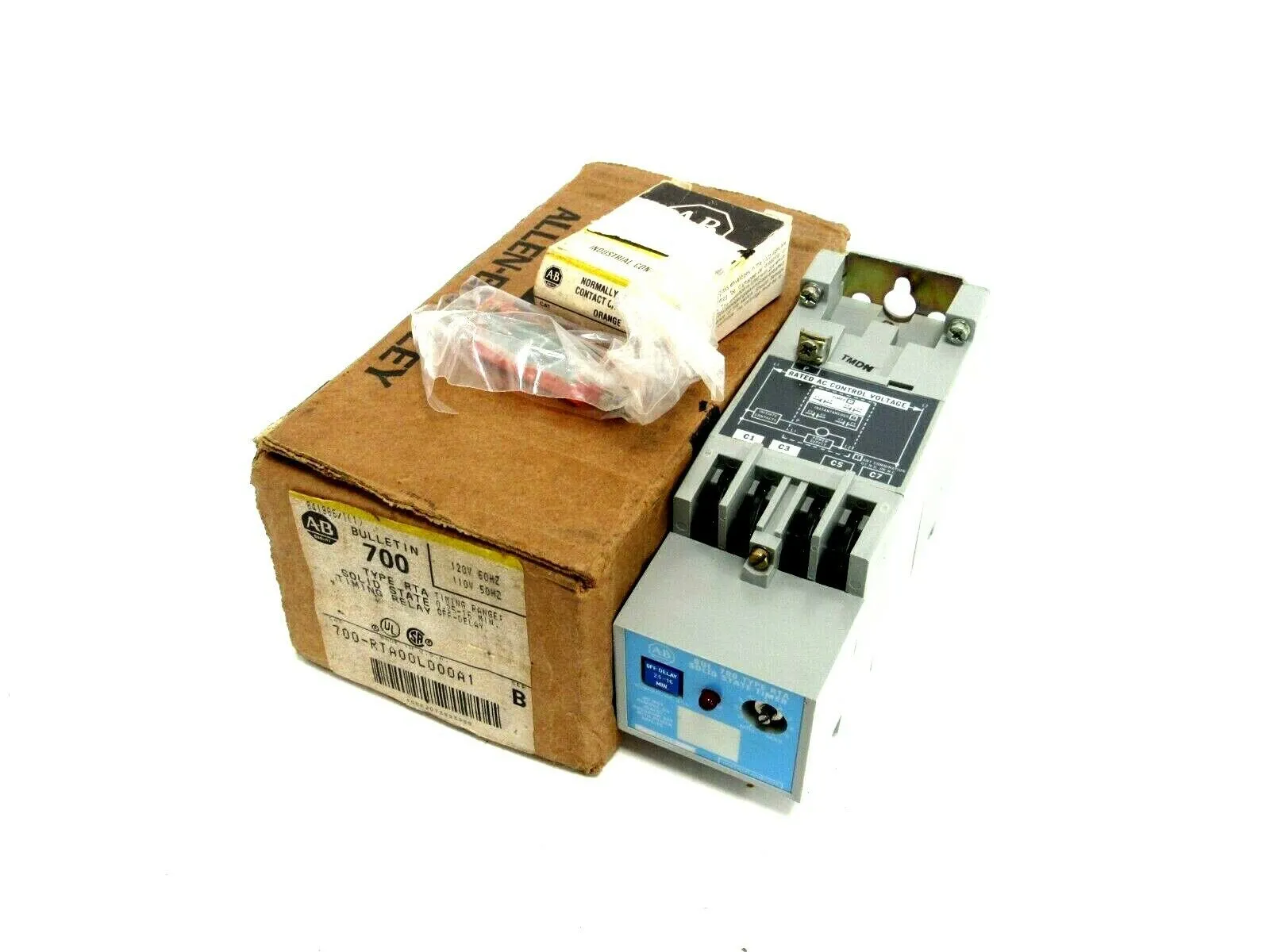 NEW ALLEN BRADLEY 700-RTA00L000A1 TIMING RELAY SER.B 700RTA00L000A1