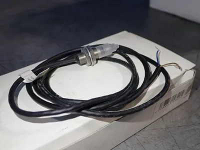 USED OMRON D5A3300