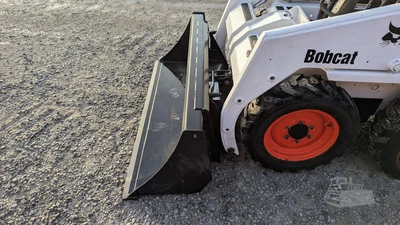 USED 2001 BOBCAT 553