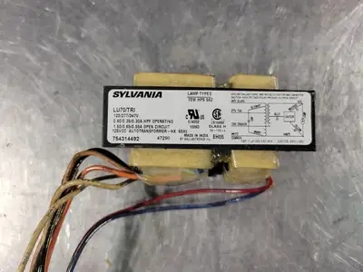 NEW SYLVANIA LU70/TRI-KIT