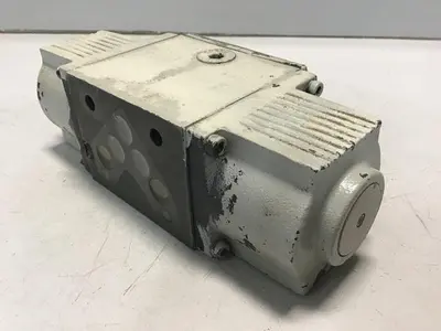 USED NACHI SS-G03-C6S-GR-D2-J9295A