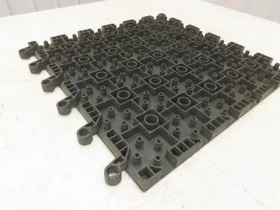 Wearwell H-9389 ErgoDeck Mat - 18 x 18", Solid Tile 7/8" Thick  Lot of 10pcs