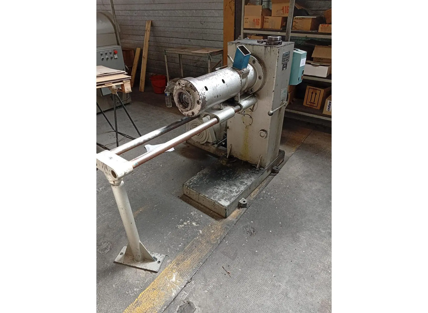 USED ANDOUART EXTRUDER