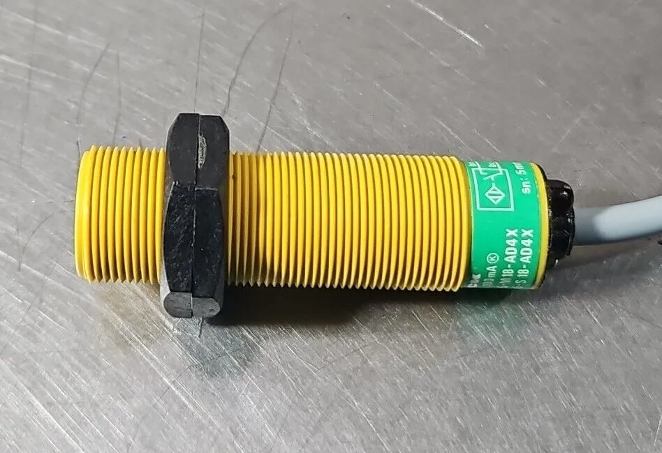 Turck BI5-S18-AD4X Proximity Sensor. Loc5E-21