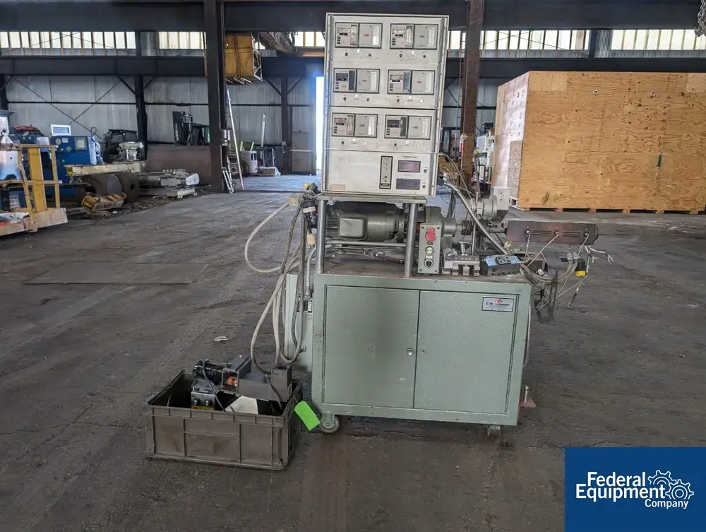 USED Brabender Technologie 0.75" Brabender Extruder, 25:1 L/D, Model 2503