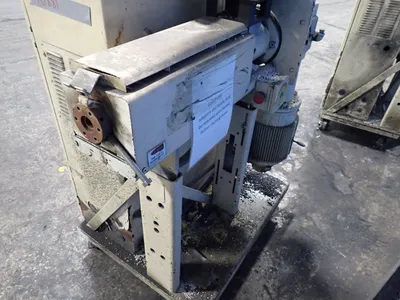 Novatec 18" X 18" X 21" Extruder