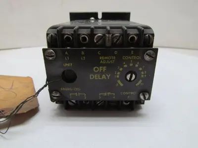 ISSC Industrial Solid State Controls 1013-1G2B Timer Delay Relay