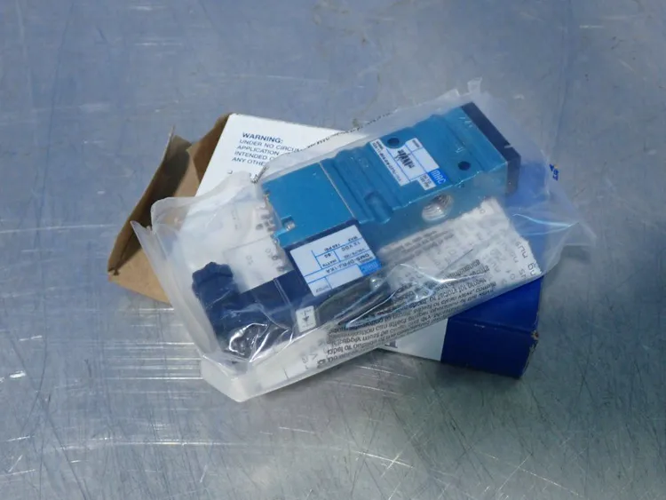 New | in-Stock MAC VALVES 52A1180ADMDFRJ1KA Pumps Ohio US | HGR 24 #1083933