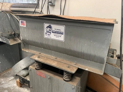 C&M TOPLINE MR DEBURR DB300 Vibratory Machines | PM Machines (1)