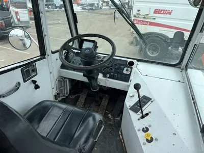 Used 2012 CAPACITY TRAILER JOCKEY Misc Trucks Minnesota US | Carco Truck & Equipment #1514322