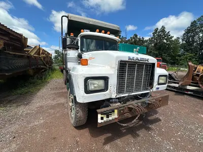 Used 1990 MACK RB688S Dump trucks New Jersey US | Proxy Equipment #1378363