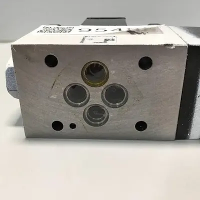 USED VICKERS DG4V32AMP7H750