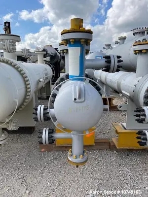 Used 234 Sq Ft Heat Exchanger, Duplex 2205 Tubes, 316L Stainless Shell, 130 Tube Holes