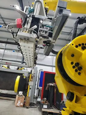 USED FANUC M-710IC/50