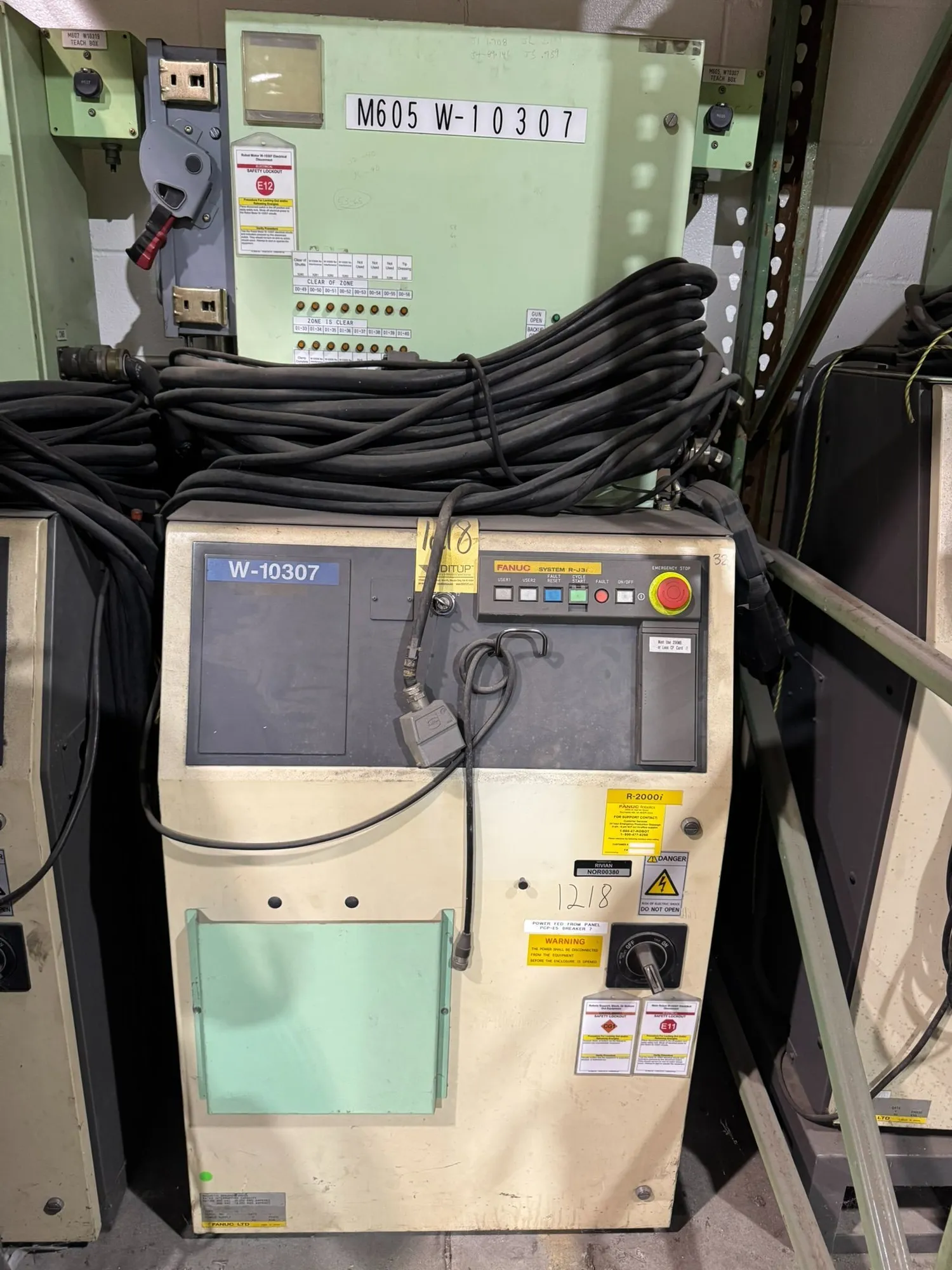 USED FANUC RJ3i Controller